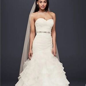 David's Bridal White Strapless Wedding Dress